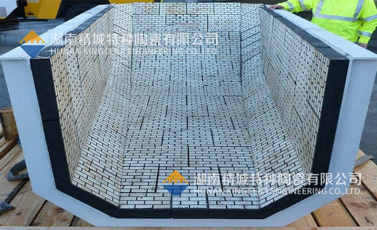 尊龙体育耐磨陶瓷内衬装备