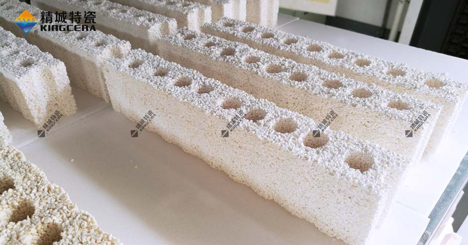 尊龙体育特瓷ZTA陶瓷颗粒预制体